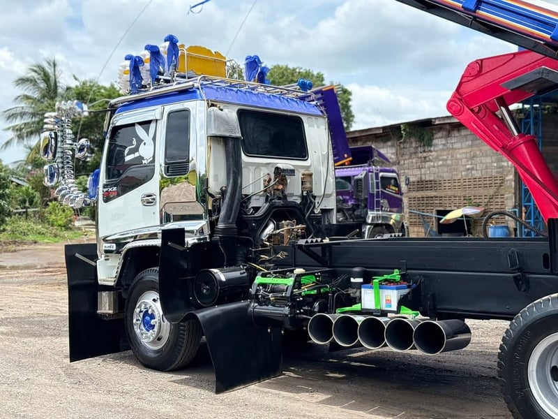 ISUZU DECA270 รถบรรทุก 10ล้อ ดั้มพ์ ปี2551 เลขไมล์น้อยกว่า 500,000 กม.