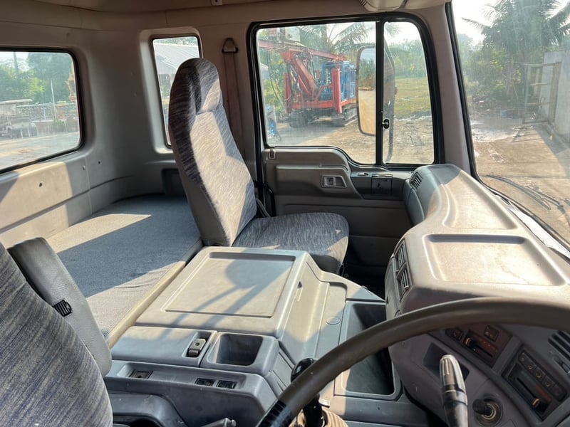 ขายด่วน รถบรรทุกน้ำ 1.6 หมื่นลิตร สภาพใหม่มาก