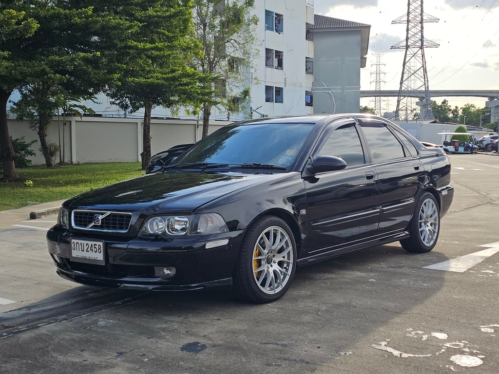 2001 Volvo S40 T4