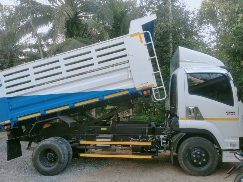 ขายรถอีซูซุ FRR210