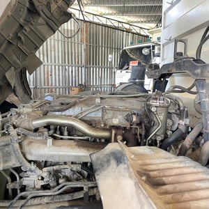 HINO FM 344แรงม้า รถบรรทุก 10ล้อ กระบะคอกสูง ปี2010 HINO FM 344แรงม้า รถบรรทุก 10ล้อ กระบะคอกสูง ปี2010