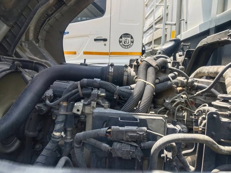 ISUZU FTR 240แรงม้า รถบรรทุก 6ล้อ กระบะเหล็ก ปี2024