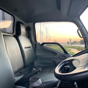 HINO XZU 150แรงม้า รถบรรทุก 6ล้อ ดั้มพ์ ปี2021