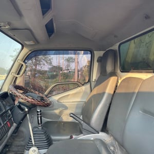 HINO XZU 150แรงม้า รถบรรทุก 6ล้อ ดั้มพ์ ปี2020