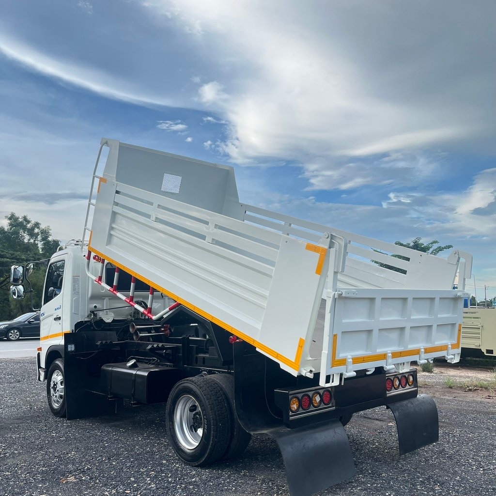 HINO FC 210แรงม้า รถบรรทุก 6ล้อ ดั้มพ์ ปี2022 HINO FC 210แรงม้า รถบรรทุก 6ล้อ ดั้มพ์ ปี2022