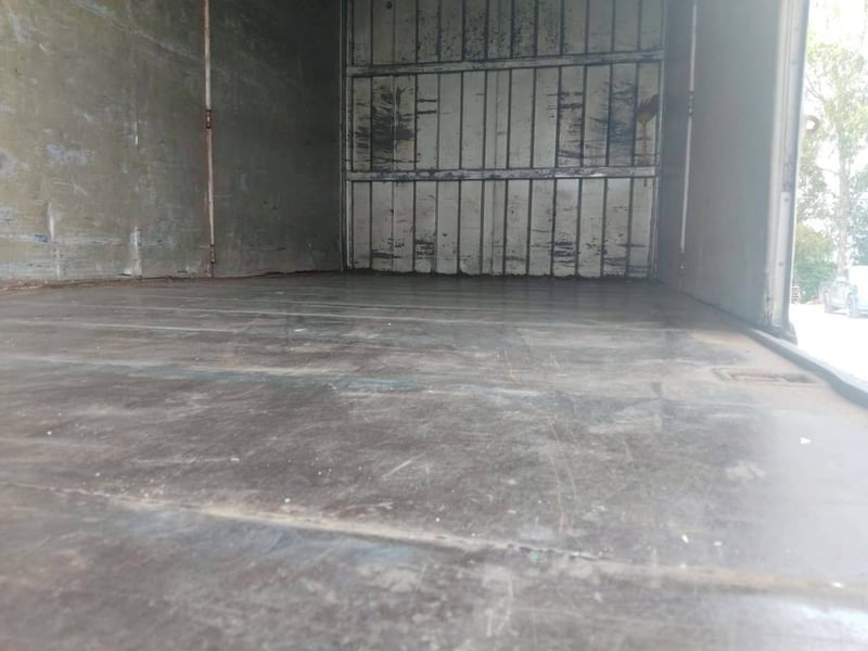 ISUZU FTR 240แรงม้า รถบรรทุก 6ล้อ ตู้แห้ง ปี2013