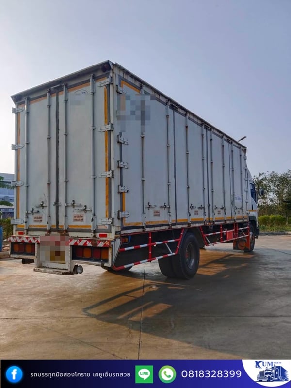 ISUZU FTR 240แรงม้า รถบรรทุก 6ล้อ ตู้แห้ง ปี2013