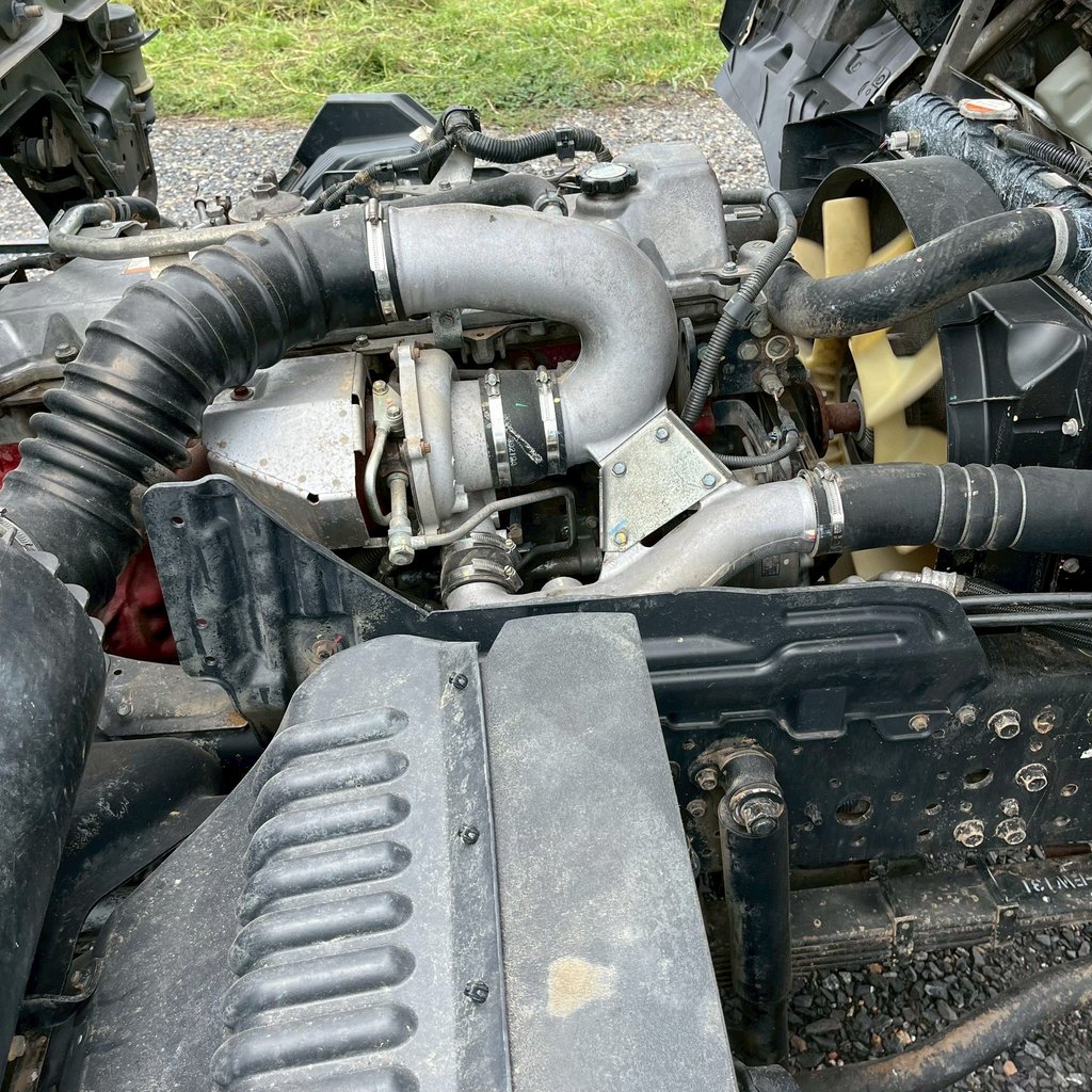 HINO FG 260แรงม้า รถบรรทุก 6ล้อ ดั้มพ์ ปี2017