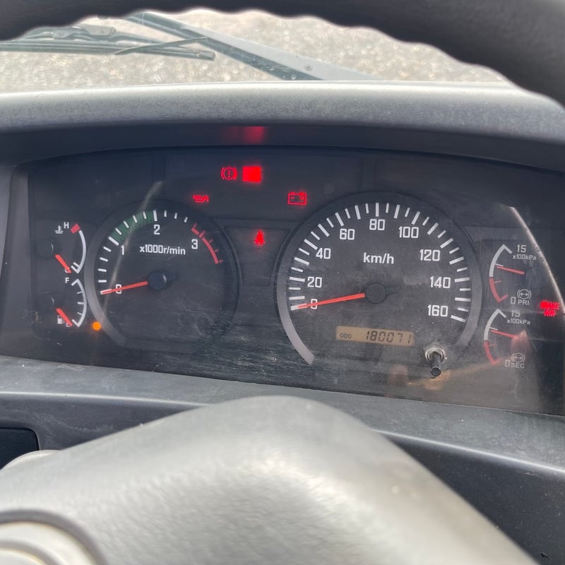 ISUZU FTR 240แรงม้า รถบรรทุก 6ล้อ ดั้มพ์ ปี2014