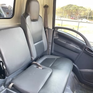 ISUZU NQR 175แรงม้า รถบรรทุก 6ล้อ กระบะเหล็กติดเครน ปี2021