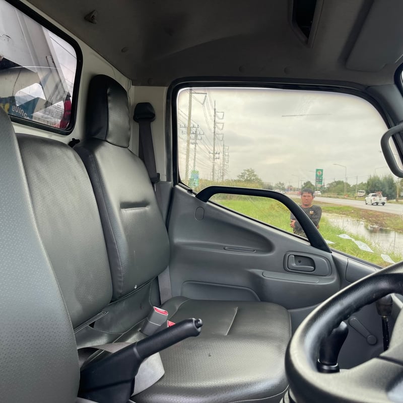 HINO XZU 150แรงม้า รถบรรทุก 6ล้อ ดั้มพ์ ปี2021