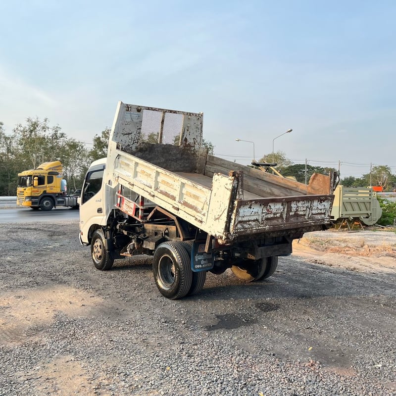 HINO XZU 150แรงม้า รถบรรทุก 6ล้อ ดั้มพ์ ปี2020