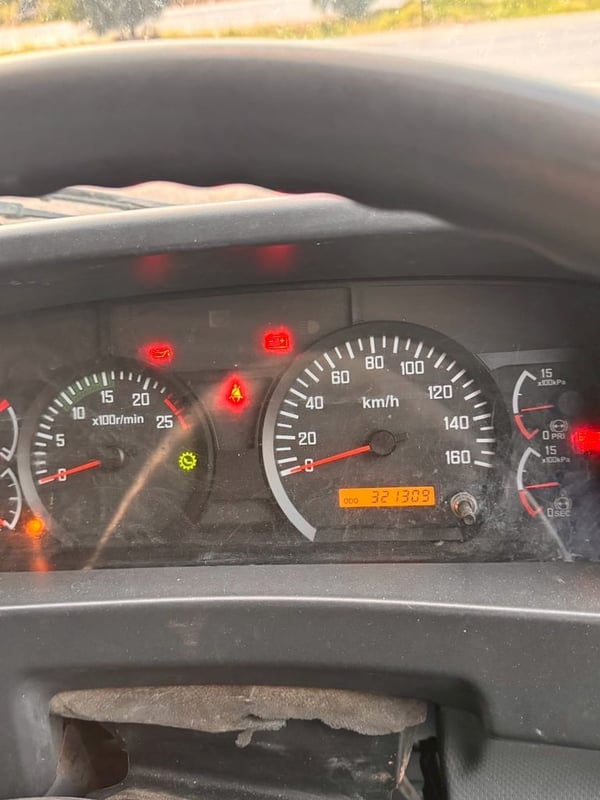 ISUZU FXZ 360แรงม้า รถบรรทุก 10ล้อ ดั้มพ์ ปี2014 ISUZU FXZ 360แรงม้า รถบรรทุก 10ล้อ ดั้มพ์ ปี2014