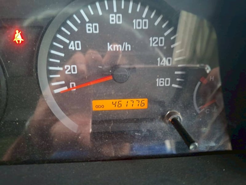 ISUZU NQR 175แรงม้า รถบรรทุก 6ล้อ กระบะคอกสูง ปี2011