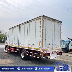 ISUZU FTR 240แรงม้า รถบรรทุก 6ล้อ ตู้แห้ง ปี2013