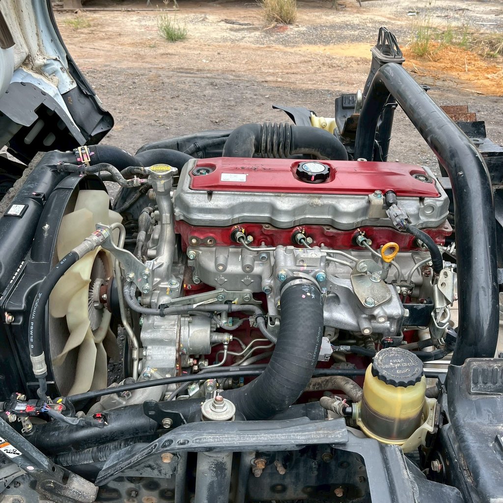 HINO XZU 150แรงม้า รถบรรทุก 6ล้อ ดั้มพ์ ปี2021