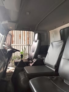 รถหกล้อตู้สิบบาน ปี 62 เครื่อง 240 แรง รถหกล้อตู้สิบบาน ปี 62 เครื่อง 240 แรง