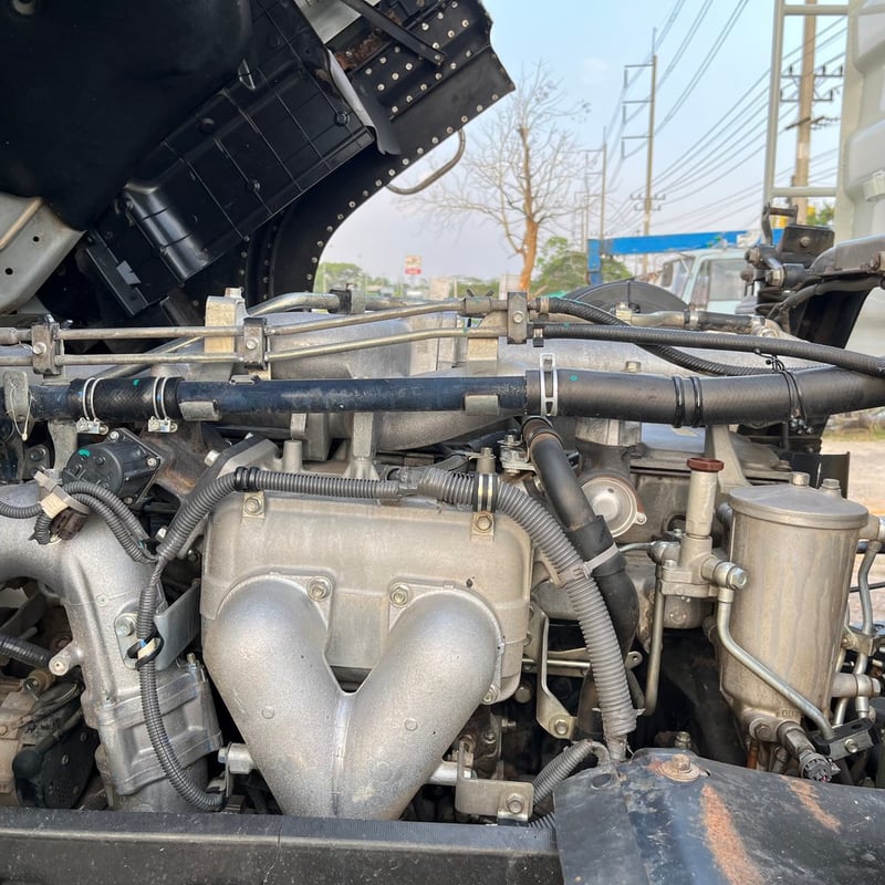 ISUZU FXZ 360แรงม้า รถบรรทุก 10ล้อ ดั้มพ์ ปี2013