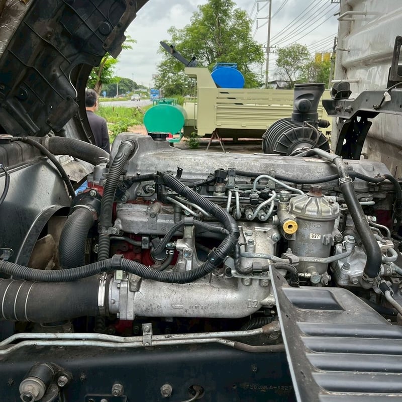 รถสิบล้อกระบะคอกสูง