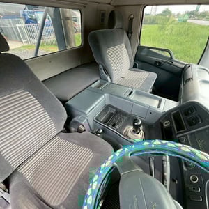 รถสิบล้หัวลาก Fuso ปี 58