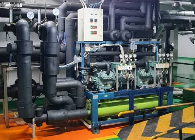 เครื่องทำแห้ง (Freeze dryer) และ Codenser -70 C