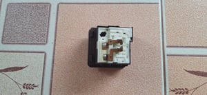 สวิทช์ไล่ฝ้า Toyota Ae92 สีน้ำตาล