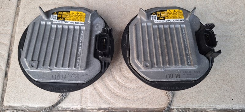 บัลลาสต์ไฟหน้า D4S D4R Toyota 