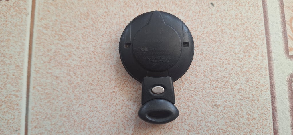 กุญแจรีโมท Mini cooper แท้ ไม่มีปุ่มกด กุญแจรีโมท Mini cooper แท้ ไม่มีปุ่มกด