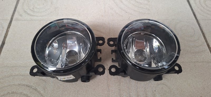 ไฟตัดหมอก SUZUKI สวิฟ แท้ 