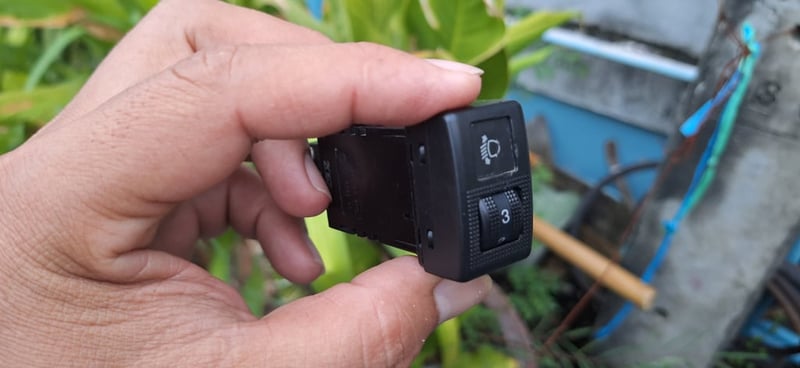 สวิทช์ปรับระดับไฟหน้า Mazda แท้ สวิทช์ปรับระดับไฟหน้า Mazda แท้