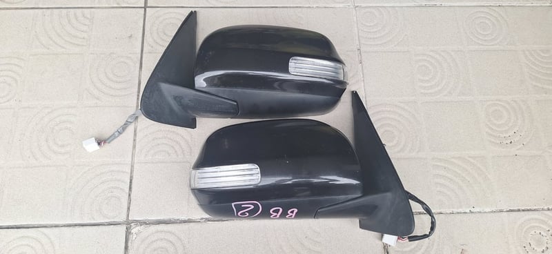 กระจกมองข้าง TOYOTA bB QNC21 ปี2005-2013 สีดำ กระจกมองข้าง TOYOTA bB QNC21 ปี2005-2013 สีดำ