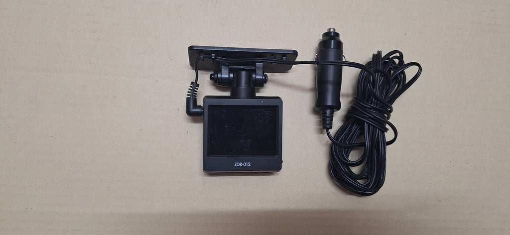 กล้องติดหน้ารถ คอมเทค ZDR-012 มือสองญี่ปุ่น 