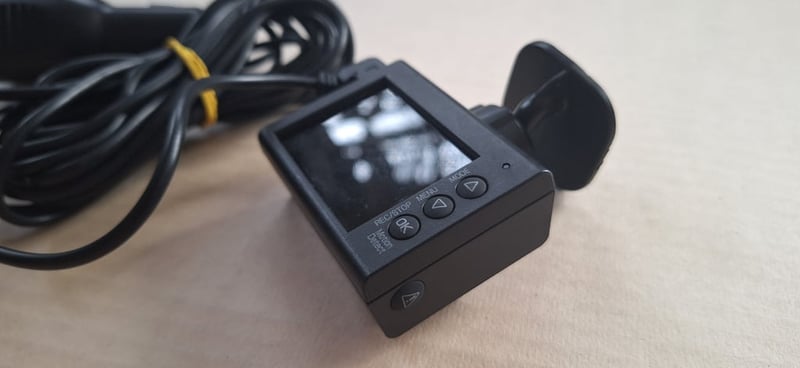 กล้องติดหน้ารถ Yupiteru มือสองญี่ปุ่น รุ่น DRY-ST3000 