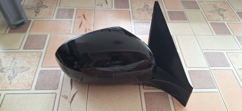 กระจกมองข้าง Suzuki Swift 1.2 ข้างขวา สีดำ กระจกมองข้าง Suzuki Swift 1.2 ข้างขวา สีดำ