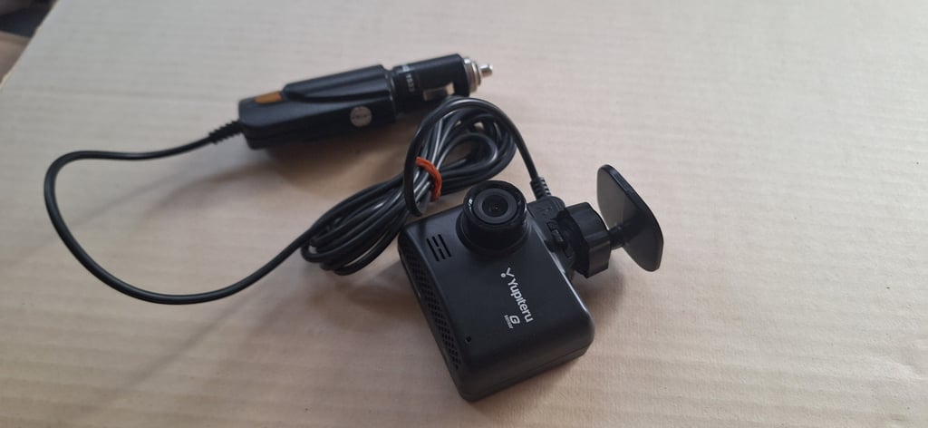 กล้องติดหน้ารถ Yupiteru รุ่น DRY-ST500 มือสองญี่ปุ่น กล้องติดหน้ารถ Yupiteru รุ่น DRY-ST500 มือสองญี่ปุ่น