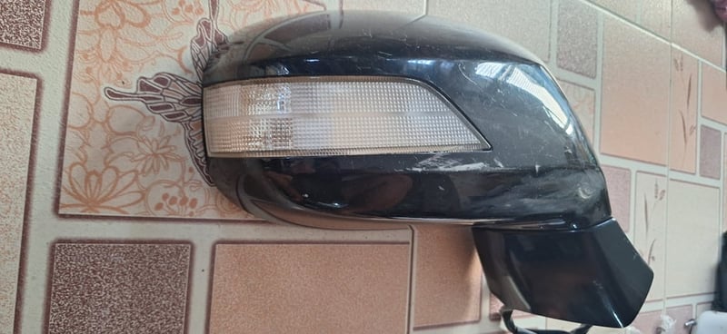 กระจกมองข้าง HONDA FREED ข้างขวา สีดำ รุ่นมีไฟเลี้ยว