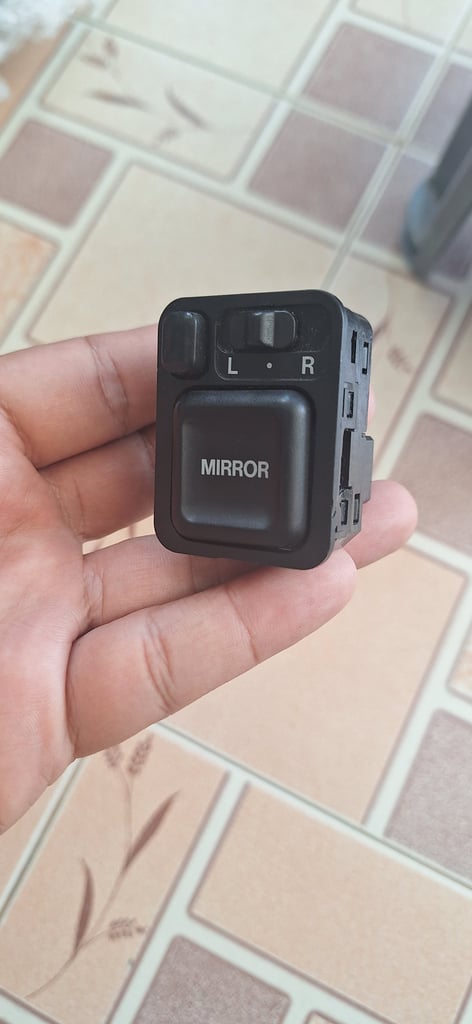 สวิทช์ปรับกระจกมองข้าง HONDA CIVIC EK ปี95-96 แท้ โฉมตาโต แบบมีปุ่มพับ