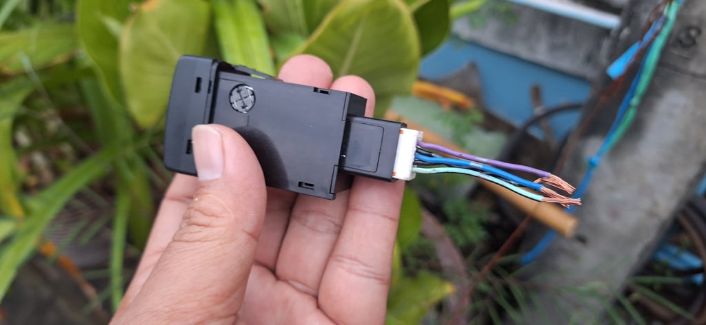 สวิทช์ปรับระดับไฟหน้า Mazda แท้ สวิทช์ปรับระดับไฟหน้า Mazda แท้