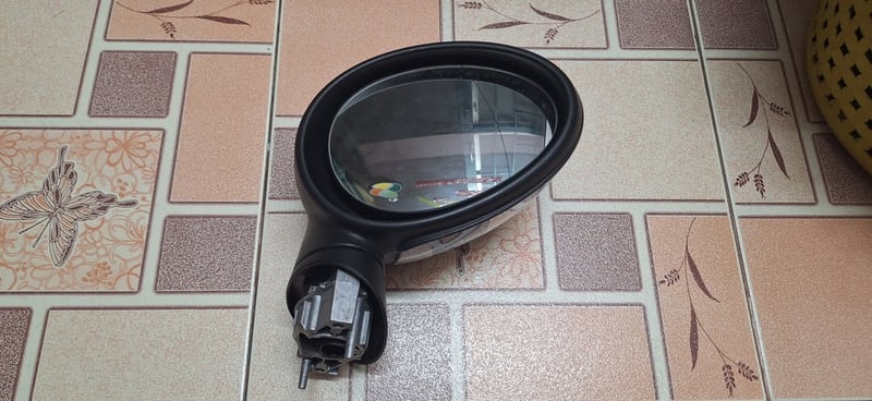 กระจกมองข้าง MiniCooper R56 ข้างขวา แท้ ลายหมากฮอส