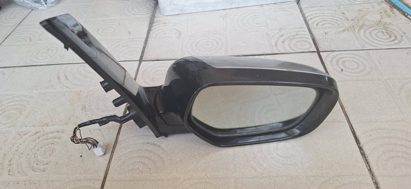 กระจกมองข้าง Mitsubishi Space Wagon แท้ ข้างขวา