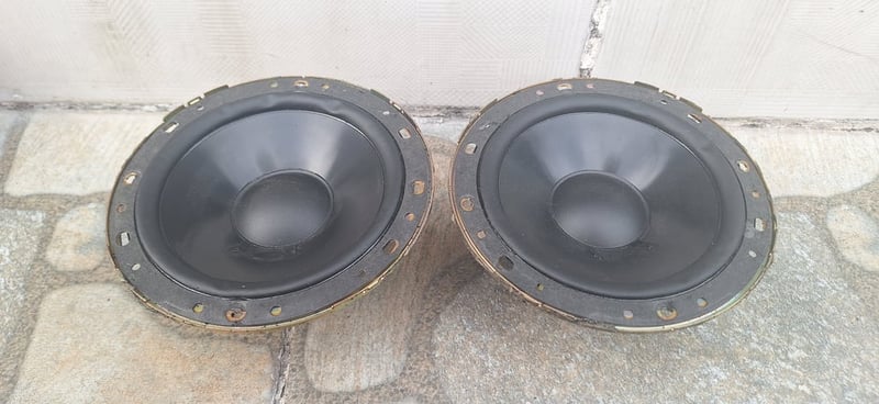 ดอกลำโพงซับติดรถยนต์ ขนาด 6นิ้ว KENWOOD