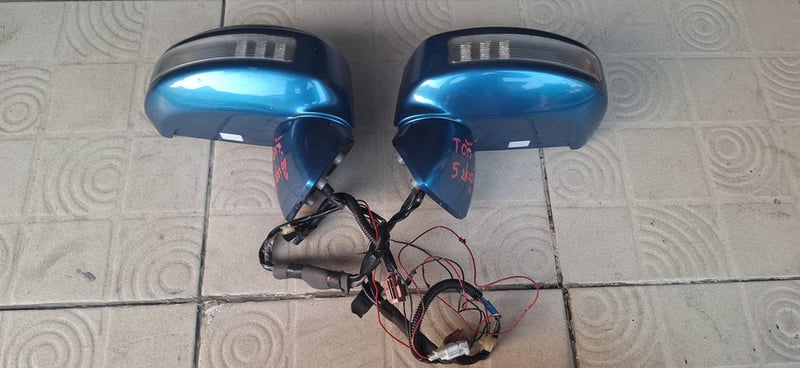 กระจกมองข้าง NISSAN TIIDA ฝาครอบมีไฟเลี้ยว LED สายไฟ7เส้น ปรับไฟฟ้า พับไฟฟ้า 