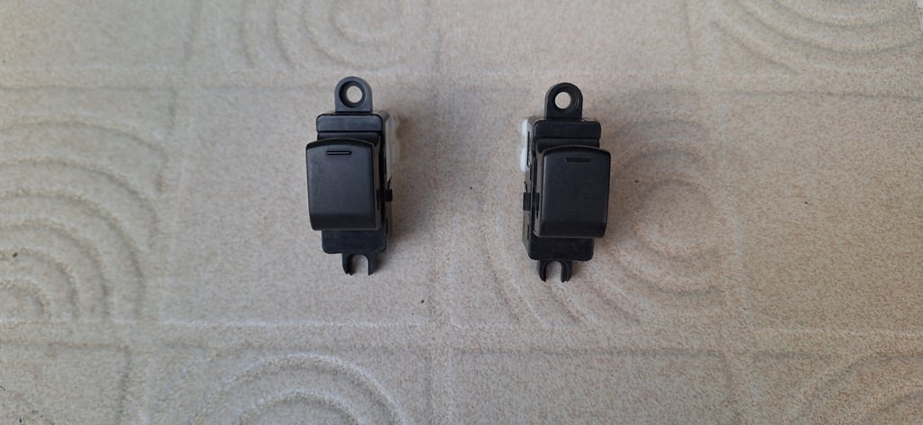 สวิทช์กดกระจกประตูไฟฟ้า NISSAN J31 แท้ สวิทช์กดกระจกประตูไฟฟ้า NISSAN J31 แท้