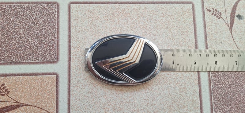 โลโก้ TOYOTA ตัวนอก ติดรถ Toyota มือสองจากญี่ปุ่น