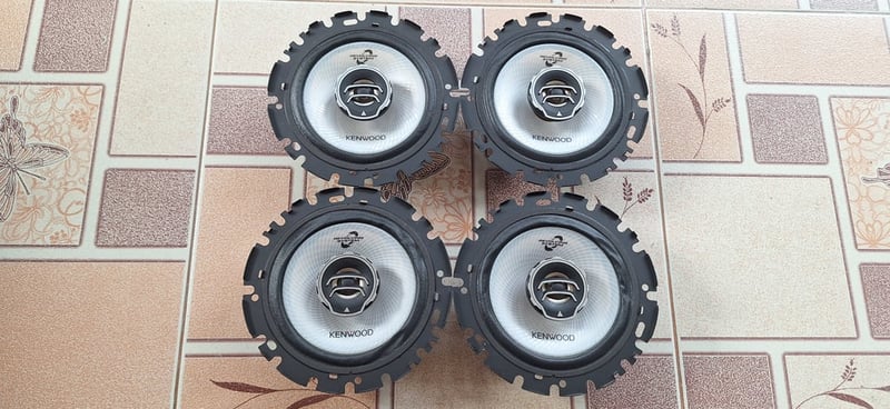 ดอกลำโพงติดรถยนต์ KENWOOD 6นิ้ว 150W แกนร่วมสองทาง
