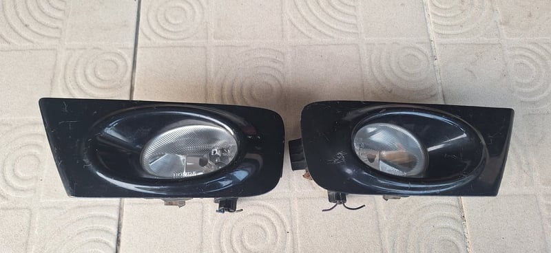 ไฟตัดหมอก HONDA แท้ พร้อมกรอบสีดำ มือสองญี่ปุ่น ไฟตัดหมอก HONDA แท้ พร้อมกรอบสีดำ มือสองญี่ปุ่น