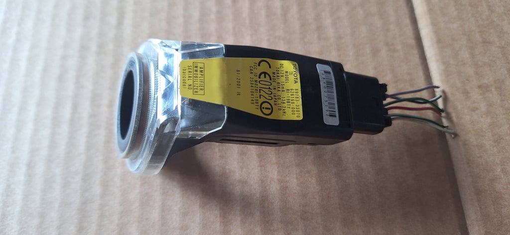 ไฟรูกุญแจ ของรถTOYOTA ตัวนอก แบบแสง LED สีเขียว