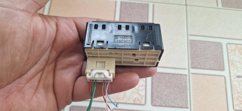 สวิทช์VSC TOYOTA ALPHAD แท้ สวิทช์VSC TOYOTA ALPHAD แท้