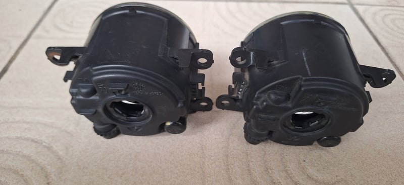 ไฟตัดหมอก SUZUKI สวิฟ แท้ 