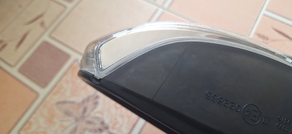 กระจกมองข้าง Toyota Prius ข้างขวา สีขาว